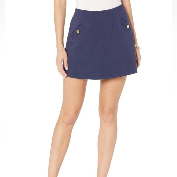Lilly Pulitzer Pants - Lilly Pulitzer Madison Skort Size Large Navy Blue With Gold Accent Buttons